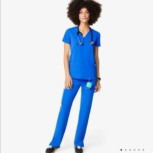 Figs 3 pocket royal blue scrub top